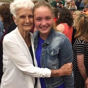 Meet your Posher, Cierra